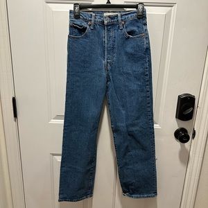 Levi’s Ribcage Straight Ankle Jeans